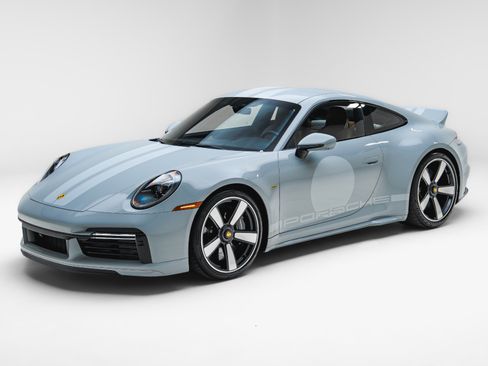 Used 2023 Porsche 911 Sport Classic RWD image 5