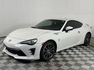 Used 2017 Toyota 86 RWD video 2