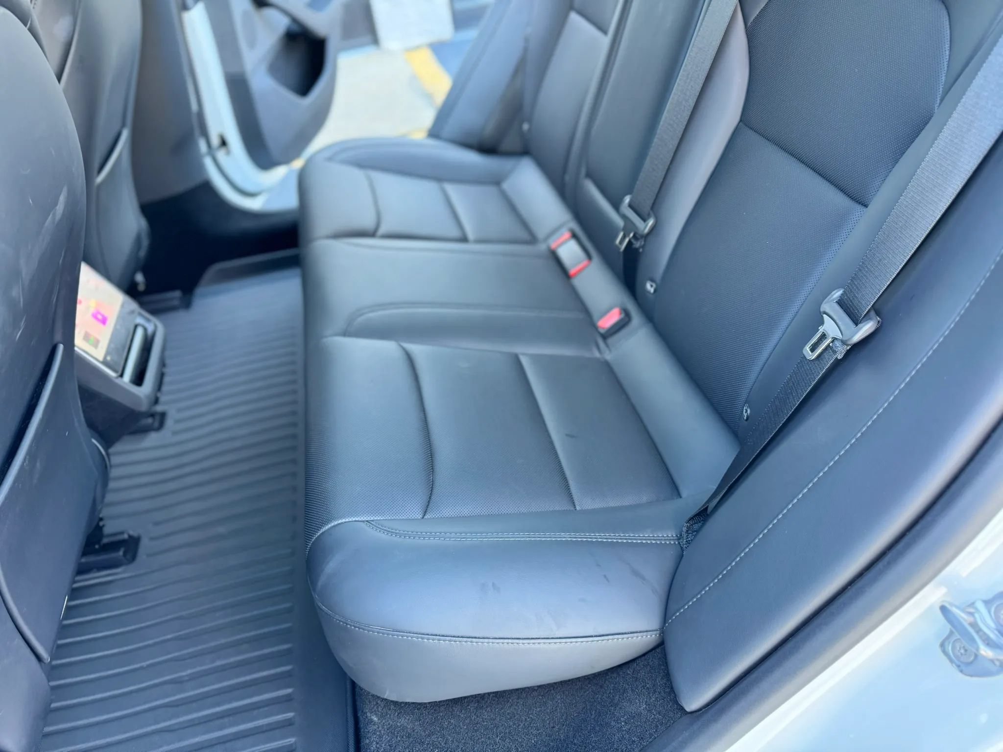 Used 2024 Tesla Model 3 Standard Range RWD image 19
