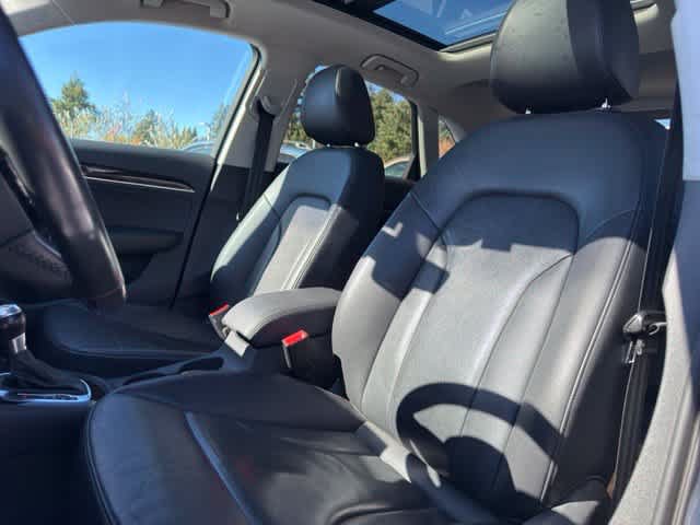 Used 2016 Audi Q3 2.0T Premium Plus w/ Technology Package AWD/4WD image 13