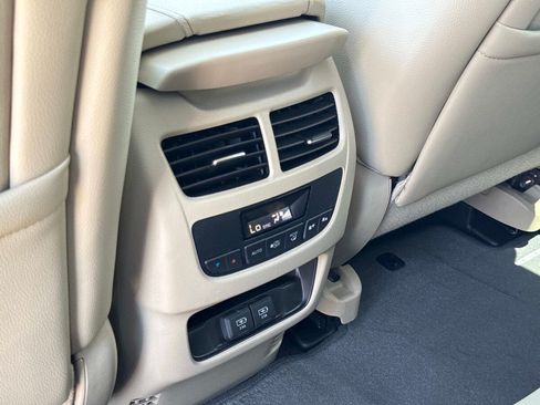 Certified 2020 Acura MDX w/ Technology Package FWD image 16