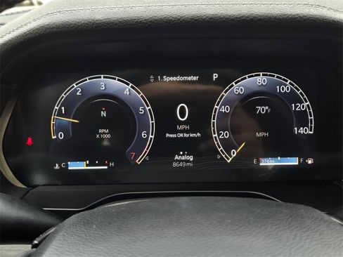 Used 2025 Jeep Grand Cherokee Limited w/ Black Appearance Package image 2