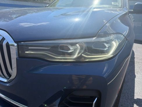 Used 2022 BMW X7 xDrive40i w/ Executive Package AWD/4WD image 9