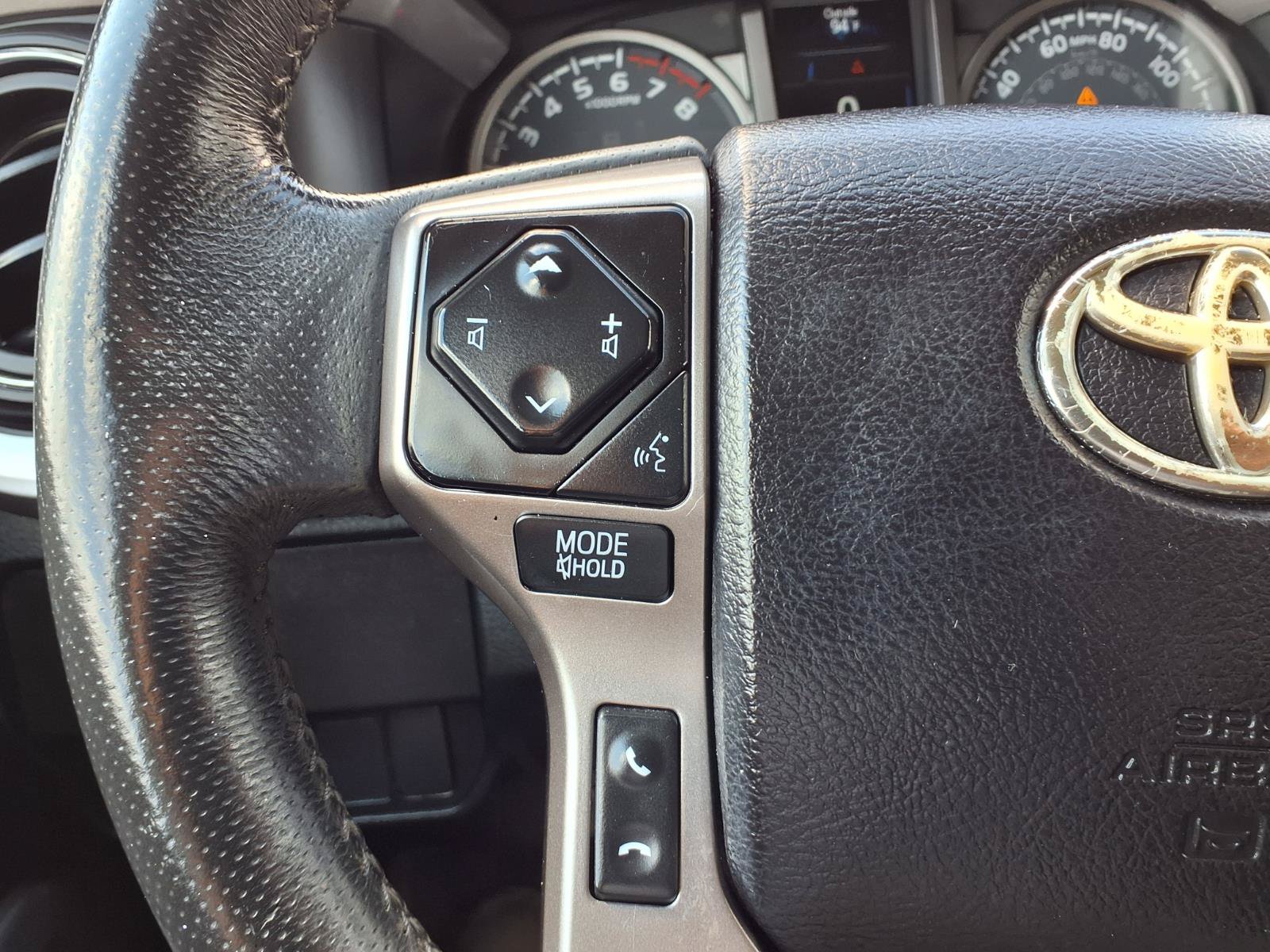 Used 2021 Toyota Tacoma SR5 RWD image 17