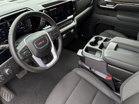 New 2026 GMC Sierra 1500 Elevation w/ X31 Off-Road Package AWD/4WD image 9