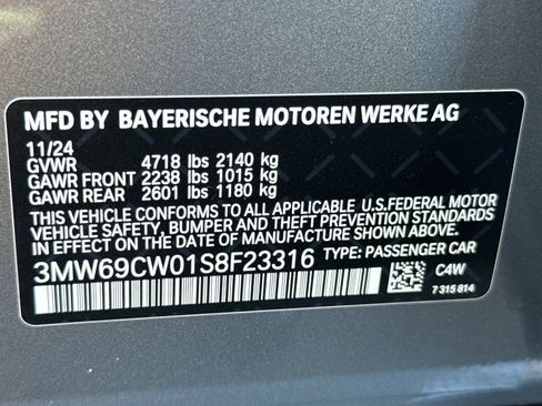 Used 2025 BMW 330i Sedan w/ Premium Package image 40