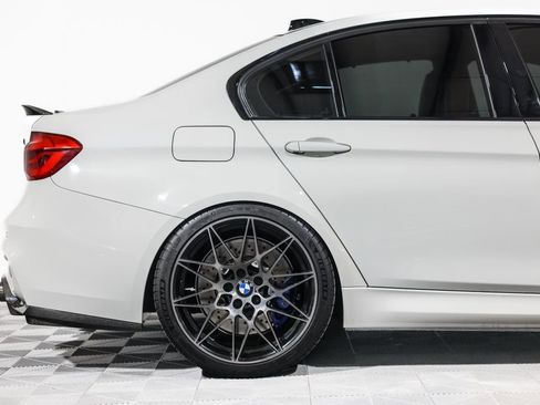 Used 2018 BMW M3 image 2