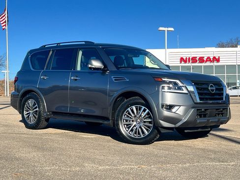 Used 2023 Nissan Armada SL image 1