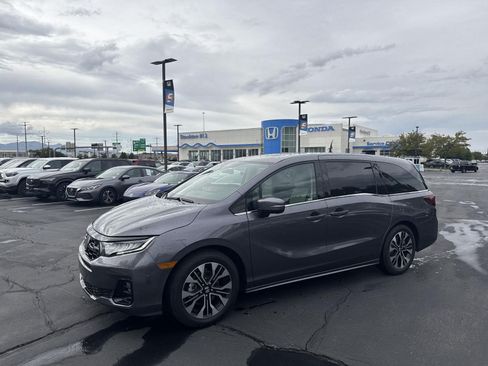 Certified 2026 Honda Odyssey Elite image 1