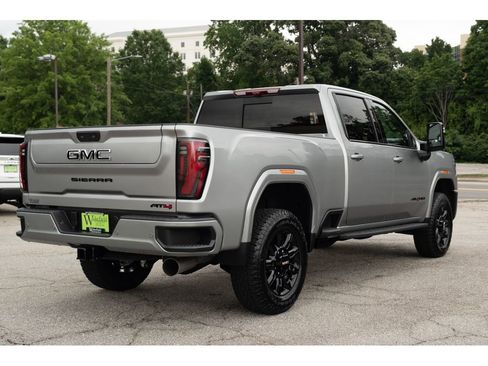 New 2026 GMC Sierra 2500 AT4 w/ AT4 Premium Plus Package AWD/4WD image 8