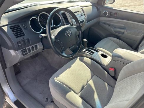 Used 2005 Toyota Tacoma 4x4 Double Cab image 2