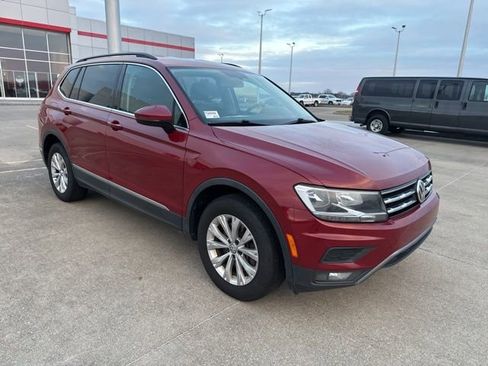 Used 2018 Volkswagen Tiguan SE image 9