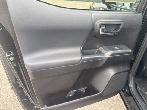 Used 2019 Toyota Tacoma TRD Pro image 19