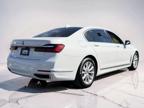 Used 2020 BMW 740i xDrive w/ Cold Weather Package AWD/4WD image 2
