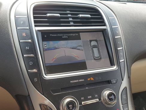 Used 2019 Lincoln Nautilus Reserve AWD/4WD image 28