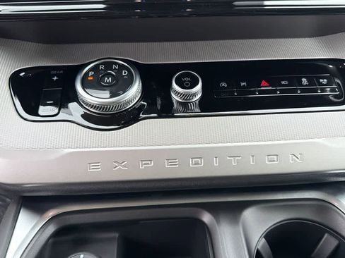 New 2026 Ford Expedition Max Active RWD image 32