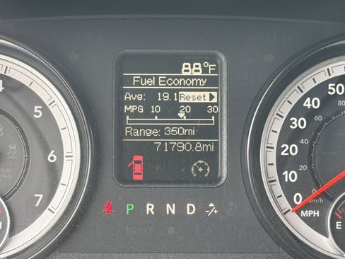 Used 2015 RAM 1500 Express RWD image 14