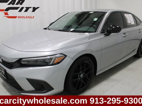 Used 2022 Honda Civic Sport image 1