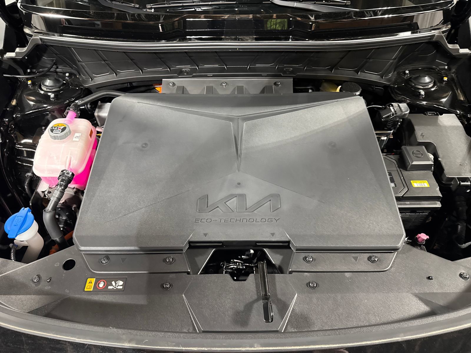 New 2026 Kia Niro Wind w/ Wind Preserve Package FWD image 11