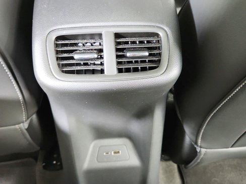 Used 2025 Buick Envision Preferred AWD/4WD image 23