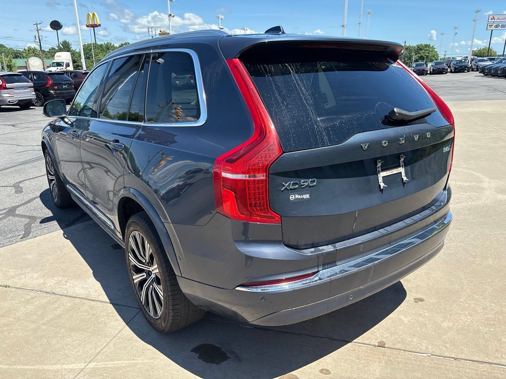 Certified 2023 Volvo XC90 B6 Plus AWD/4WD image 8