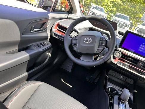 New 2026 Toyota Prius Plug-In Hybrid FWD image 18