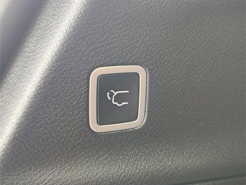 New 2026 Chrysler Pacifica Select image 34