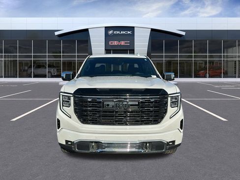Used 2025 GMC Sierra 1500 Denali Ultimate AWD/4WD image 9