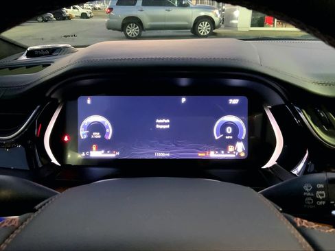 Used 2023 Jeep Grand Cherokee Summit image 26