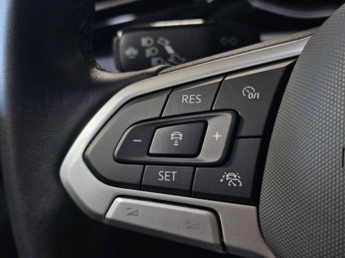 Certified 2025 Volkswagen Jetta SE image 26