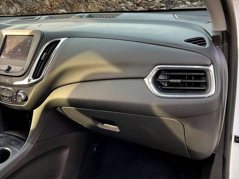 Used 2023 Chevrolet Equinox LT w/ LPO, Floor Liner Package image 15