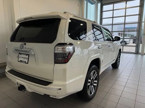 Used 2018 Toyota 4Runner Limited AWD/4WD image 34