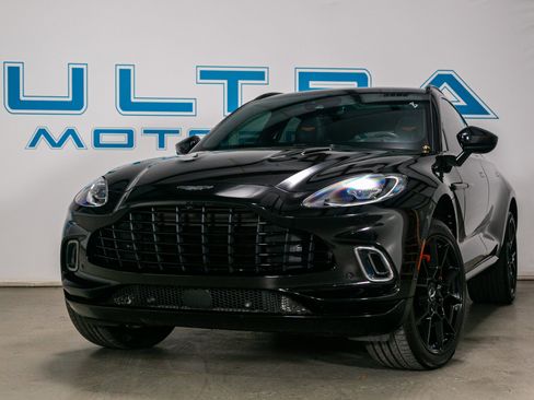 Used 2021 Aston Martin DBX image 5