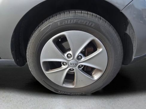 Used 2016 Kia Soul Base w/ Convenience Package image 17