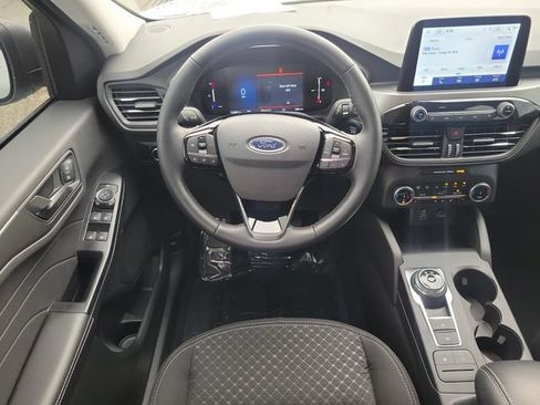 Certified 2026 Ford Escape Active w/ Cold Weather Package FWD image 11