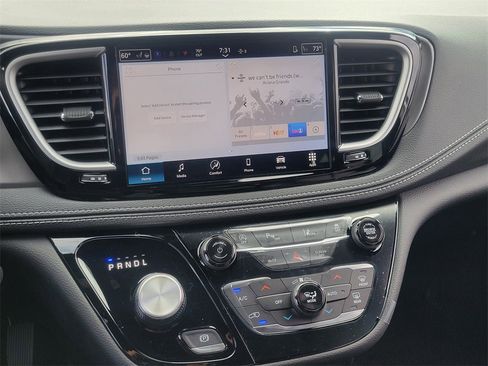 New 2026 Chrysler Pacifica Select image 8