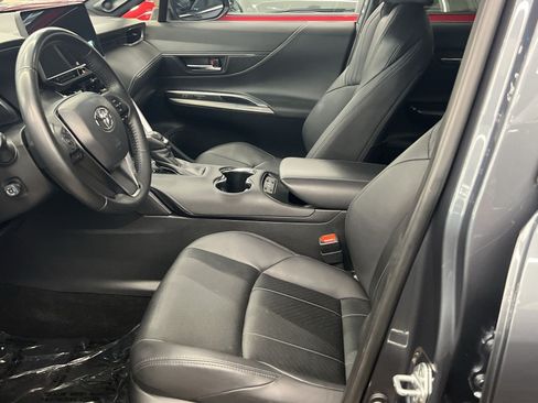 Used 2023 Toyota Venza Limited AWD/4WD image 10