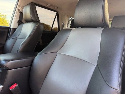 Used 2019 Toyota 4Runner SR5 Premium AWD/4WD image 28