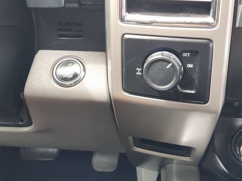 Used 2015 Ford F150 Lariat RWD image 21