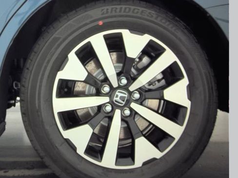 Used 2026 Honda Odyssey EX-L image 10