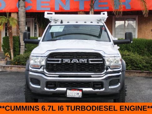 Used 2022 RAM 5500 Tradesman w/ Chrome Appearance Group AWD/4WD image 3