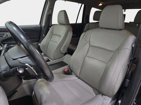 Used 2017 Honda Pilot Elite image 16