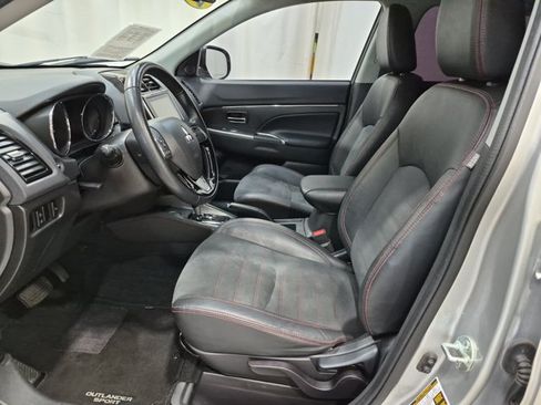 Used 2022 Mitsubishi Outlander Sport SE FWD image 12