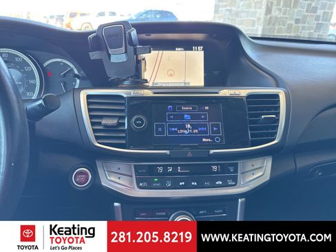 Used 2013 Honda Accord Touring image 19