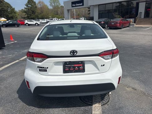 Used 2023 Toyota Corolla LE FWD image 7