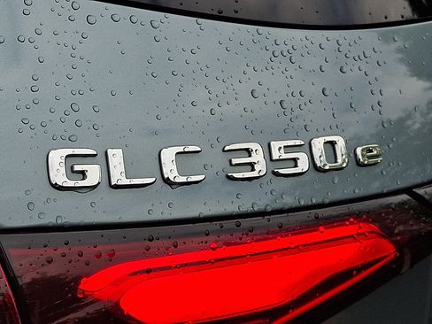 Certified 2025 Mercedes-Benz GLC 350e 4MATIC image 32
