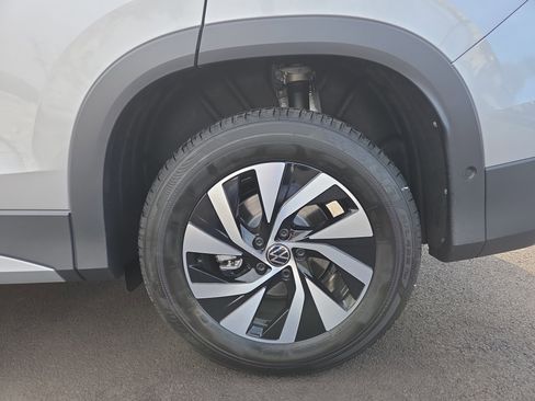 New 2026 Volkswagen Tiguan S image 10