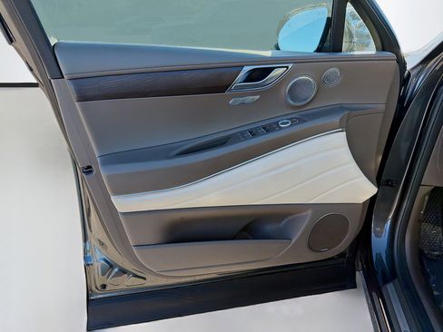 Used 2022 Genesis GV80 2.5T w/ Advanced Package 02 image 22