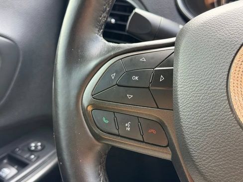 Used 2020 Jeep Cherokee Trailhawk w/ Cold Weather Group AWD/4WD image 11