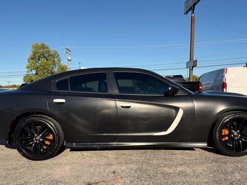 Used 2022 Dodge Charger GT w/ Plus Group image 8